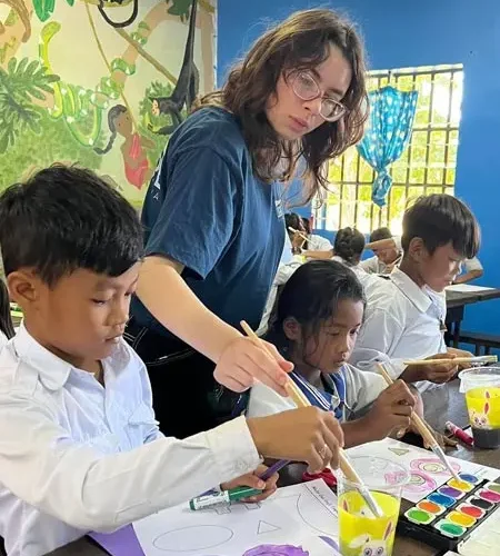 Volunteerreise Kambodscha, Bastelstunde